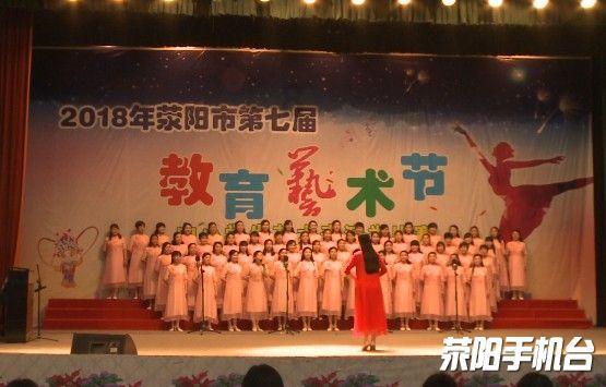 可爱女孩好有钱