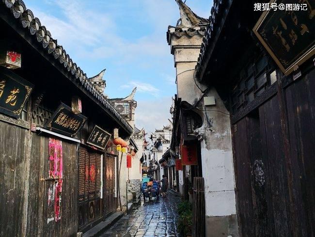 加快推动数字重庆建设 今年将新培育专精特新企业400家